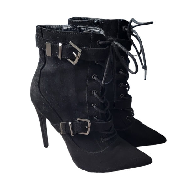 Shoe Dazzle Maxwell Lace-Up Pointed Toe Black Witch Bootie Size 7 - Picture 2 of 12